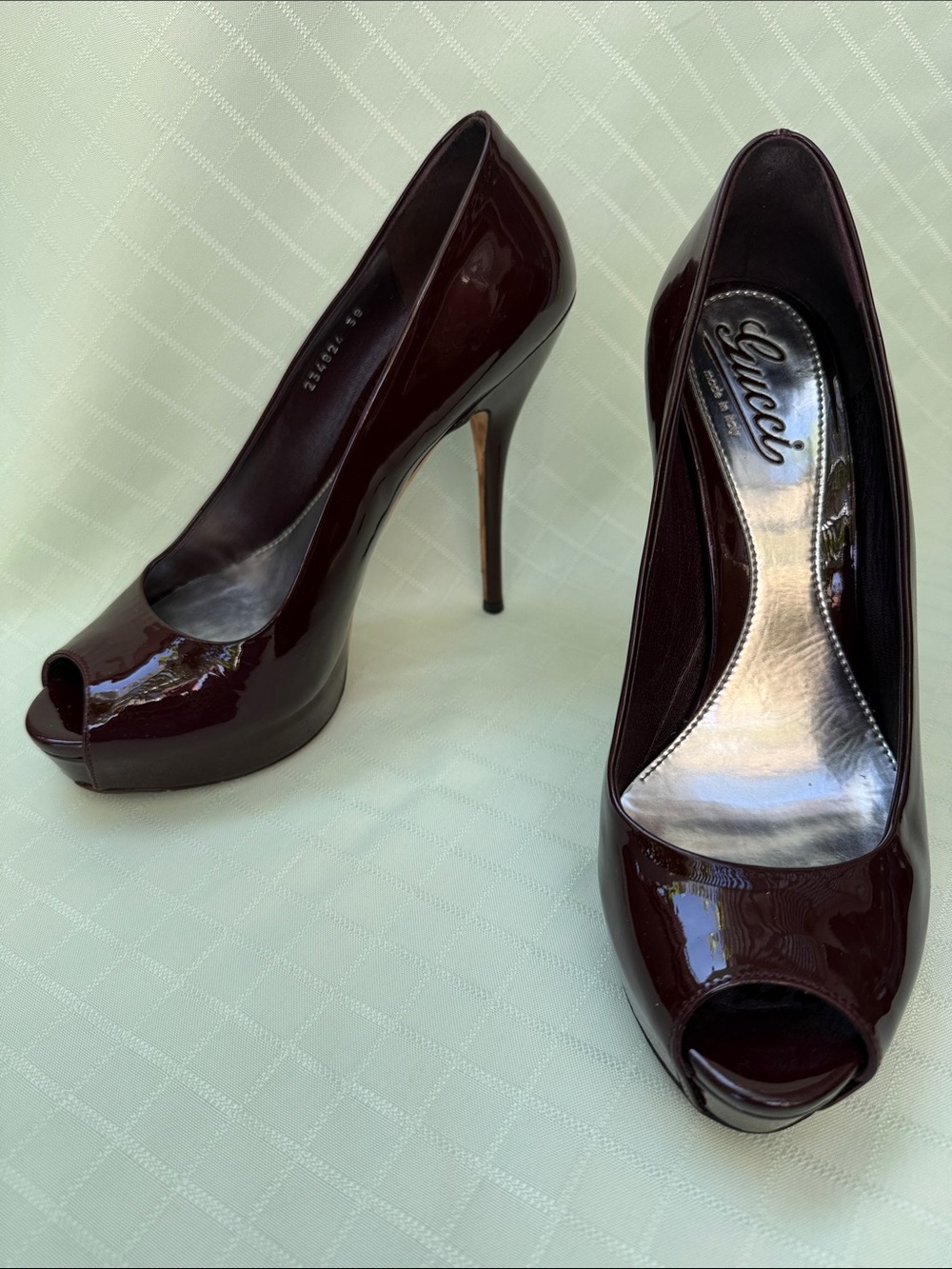 Gucci Patent Peep-Toe Stiletto Pump in Burgundy